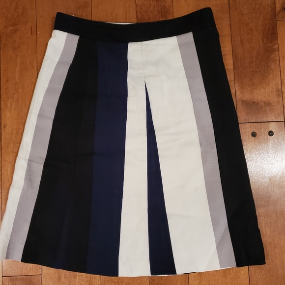 Judith and Charles skirt - Picture 2 of 6